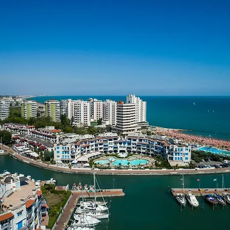 Portoverde Village